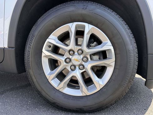 Used 2018 Chevrolet Traverse LT AWD/4WD image 7