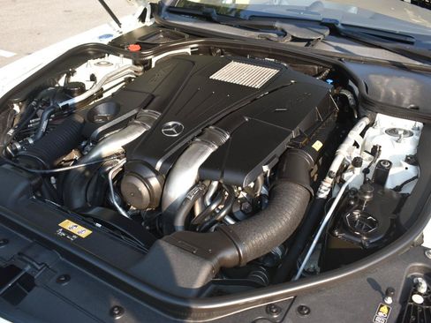 Used 2016 Mercedes-Benz SL 550 image 42