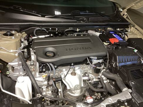 Used 2025 Honda Civic Sport image 19