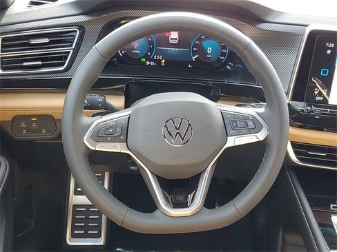 New 2026 Volkswagen Atlas Cross Sport SEL R-Line image 15