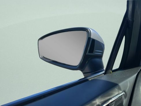 Used 2023 Volkswagen Tiguan SE FWD image 33