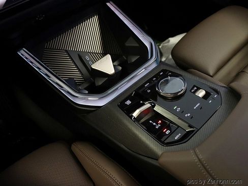 Used 2025 BMW X3 xDrive30i w/ Premium Package image 24