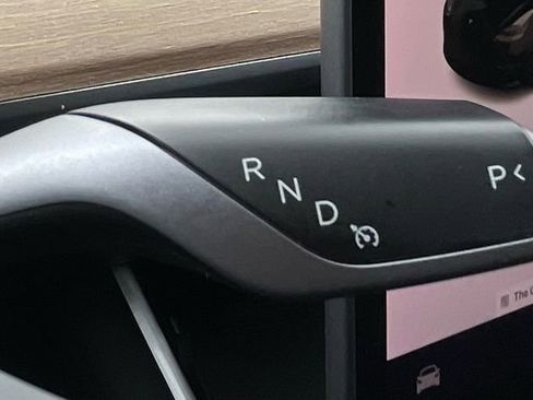 Used 2018 Tesla Model 3 Performance image 25