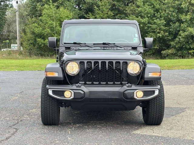 Used 2023 Jeep Gladiator Sport AWD/4WD image 24