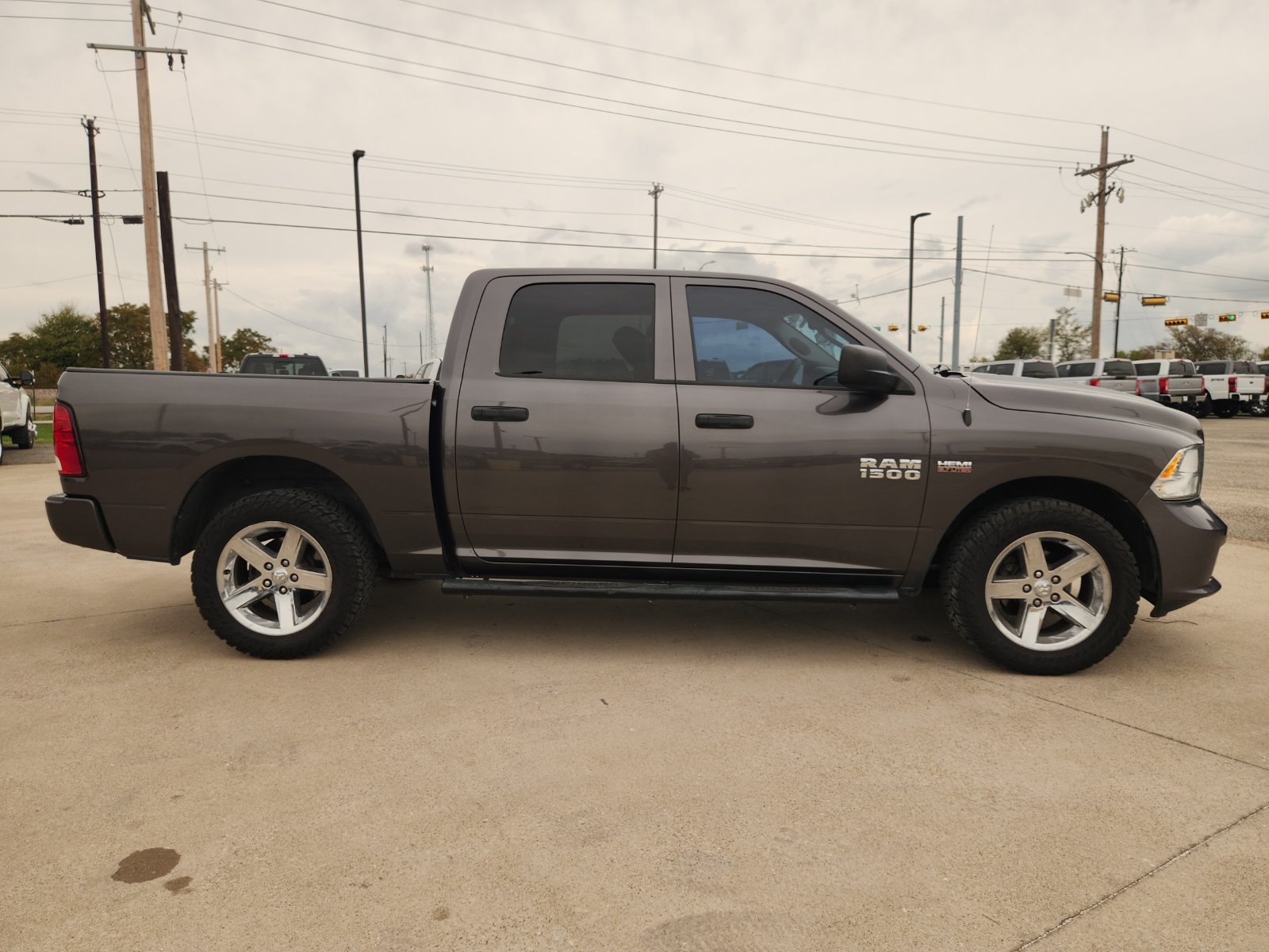 Used 2015 RAM 1500 Express w/ Popular Equipment Group RWD image 7
