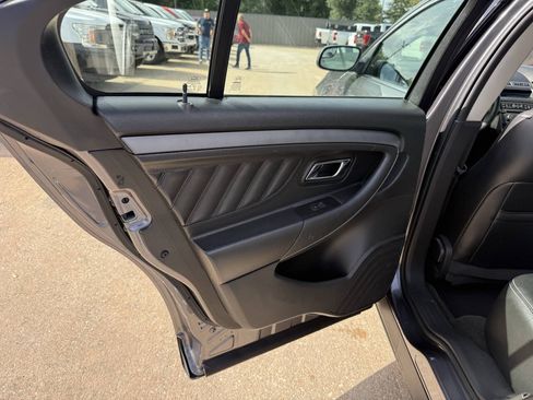 Used 2012 Ford Taurus SEL FWD image 14