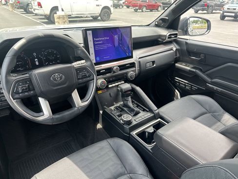 Certified 2025 Toyota 4Runner TRD Off-Road Premium AWD/4WD image 27