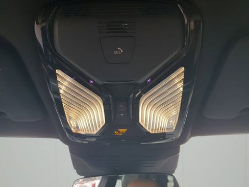 Used 2025 BMW X5 M60i image 41