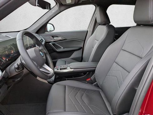 Used 2026 BMW X1 xDrive28i AWD/4WD image 4