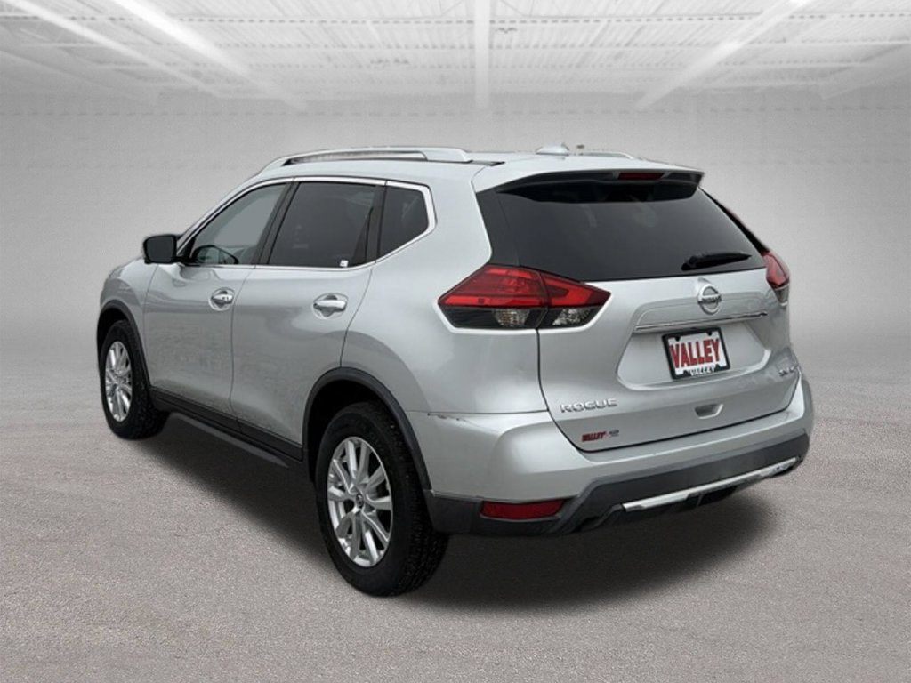 Used 2017 Nissan Rogue SV w/ SV Premium Package AWD/4WD image 7