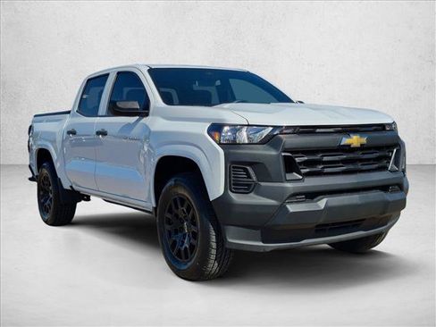 Used 2023 Chevrolet Colorado W/T w/ Advanced Trailering Package RWD image 3