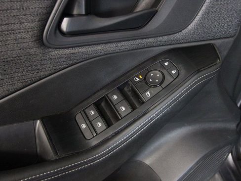 Certified 2022 Nissan Rogue S image 28