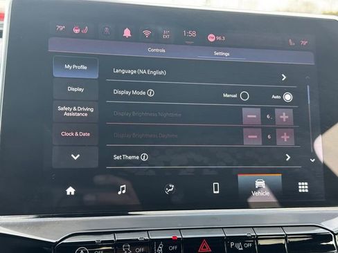 Used 2024 Jeep Compass Limited image 33