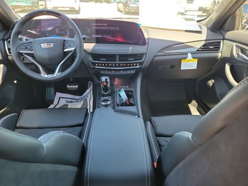 New 2026 Cadillac CT5 V w/ Technology Package AWD/4WD image 12