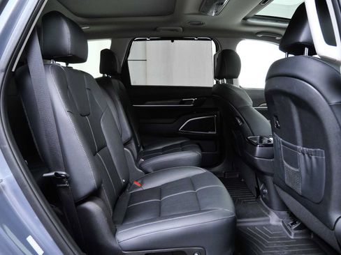 Used 2022 Kia Telluride SX w/ Towing Package AWD/4WD image 16