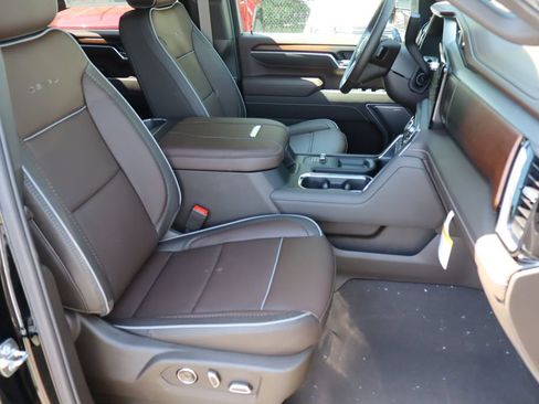 New 2026 GMC Sierra 2500 Denali w/ Denali Reserve Package AWD/4WD image 27