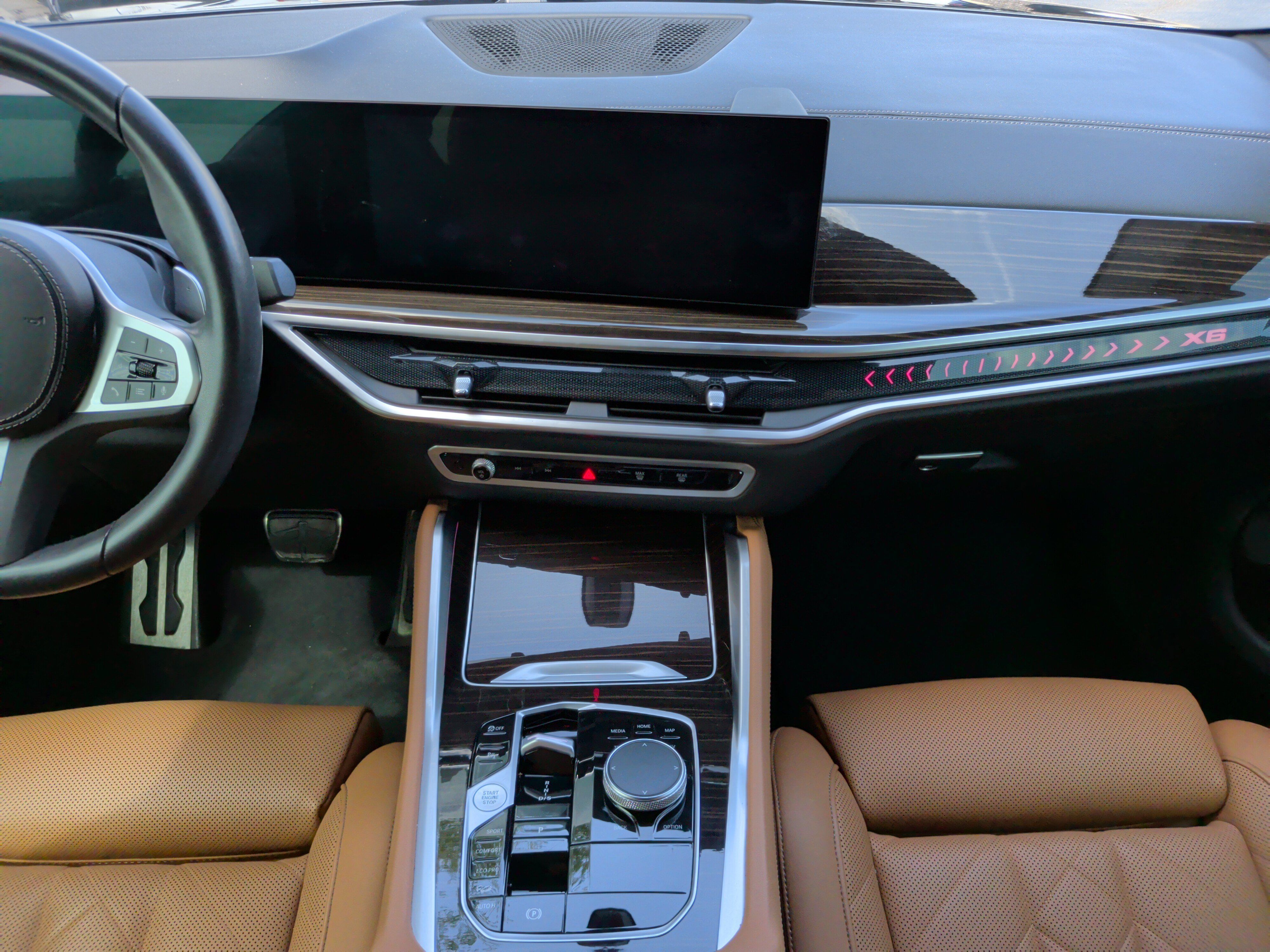 Certified 2024 BMW X6 xDrive40i w/ M Sport Professional Package AWD/4WD image 33