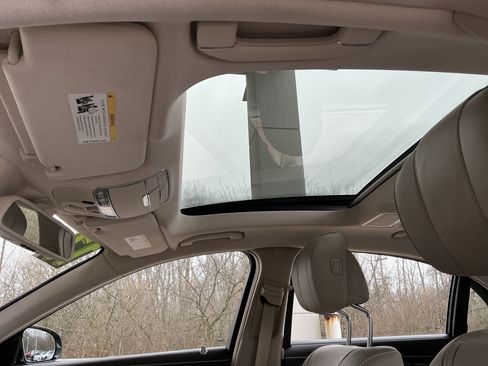 Used 2017 Mercedes-Benz S 550 4MATIC Sedan image 17