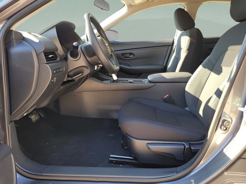 New 2025 Nissan Sentra S image 6