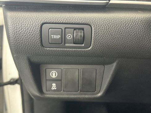 Used 2018 Honda Accord Sport image 8