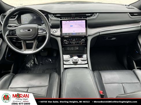 Used 2022 Jeep Grand Cherokee Overland AWD/4WD image 13
