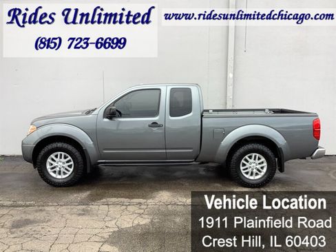Used 2016 Nissan Frontier SV w/ SV Value Truck Package AWD/4WD image 3