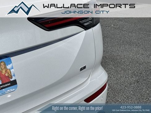 Used 2025 Mitsubishi Outlander AWD image 11