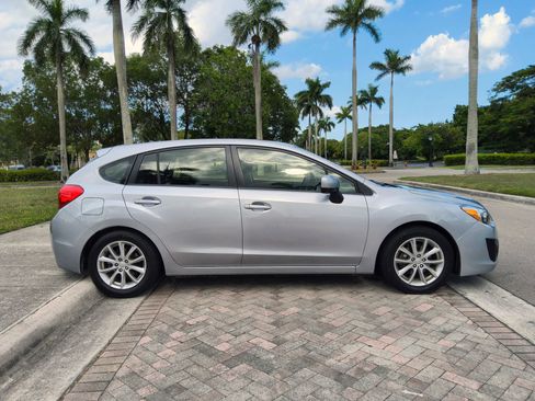 Used 2014 Subaru Impreza 2.0i Premium w/ All-Weather Package w/CVT AWD/4WD image 21