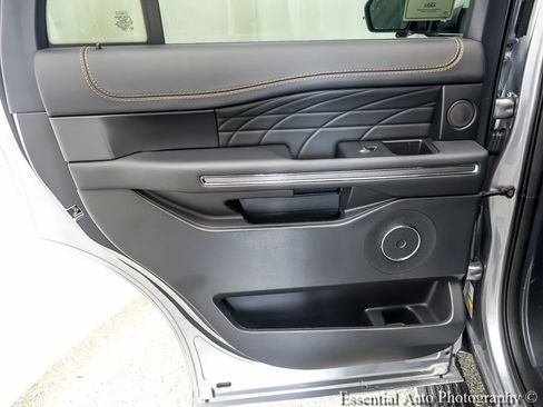 Certified 2023 Ford Expedition Platinum AWD/4WD image 24