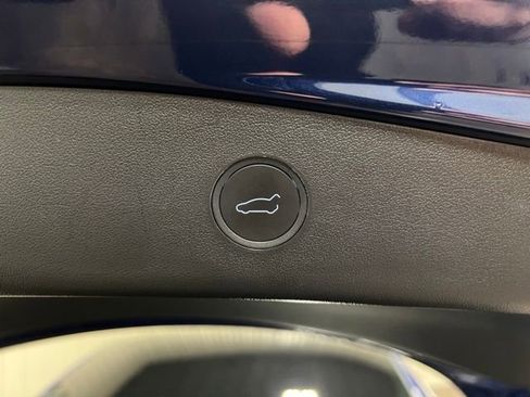 Used 2023 Tesla Model 3 Standard Range image 22