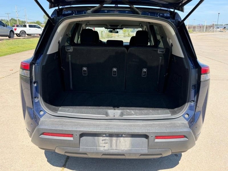 Used 2024 Nissan Pathfinder SV FWD image 5