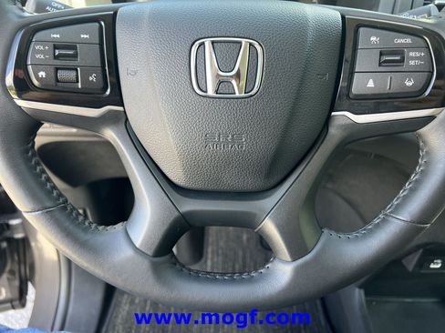 Used 2025 Honda Odyssey EX-L image 13