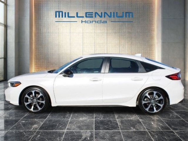 Used 2025 Honda Civic Sport Touring image 28