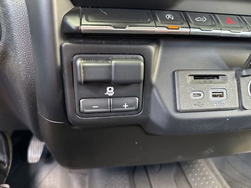 Used 2020 Chevrolet Silverado 1500 LT w/ All-Star Edition RWD image 61