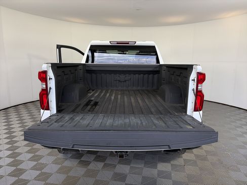 Used 2019 Chevrolet Silverado 1500 Custom Trail Boss w/ Custom Convenience Package image 14