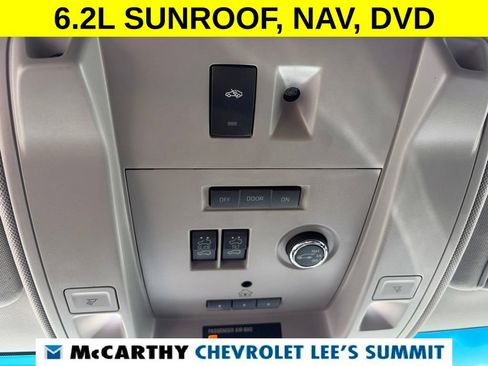 Used 2016 Cadillac Escalade ESV Luxury AWD/4WD image 26