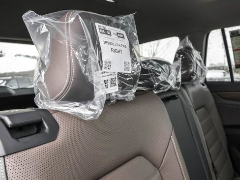 New 2026 Volkswagen Atlas SEL image 43