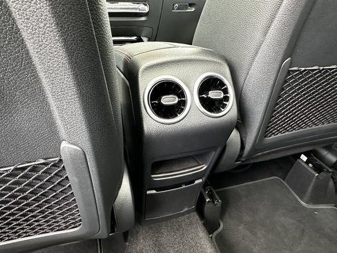 Certified 2025 Mercedes-Benz GLA 250 image 26