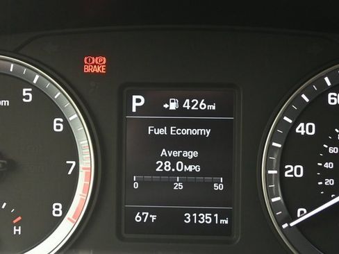 Used 2019 Hyundai Sonata SE image 2