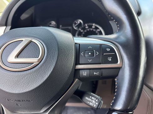 Used 2022 Lexus GX 460 Premium w/ Premium Package AWD/4WD image 18