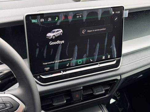 New 2026 Volkswagen Tiguan SE R-Line AWD/4WD image 18