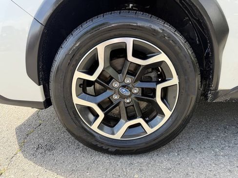 Used 2017 Subaru Crosstrek 2.0i AWD/4WD image 23