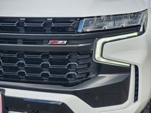 Used 2023 Chevrolet Tahoe Z71 w/ Luxury Package AWD/4WD image 8
