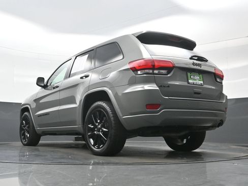Used 2020 Jeep Grand Cherokee Altitude AWD/4WD image 30