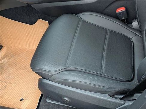 New 2026 Mercedes-Benz GLC 300 4MATIC image 4