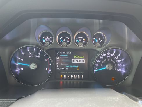 Used 2015 Ford F250 Platinum w/ FX4 Off-Road Package image 21