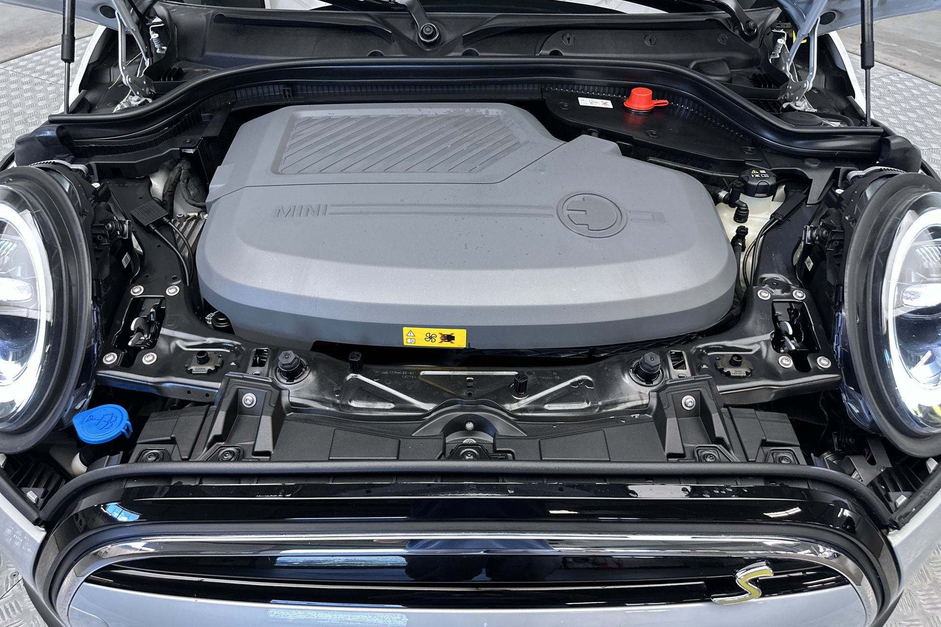 Used 2023 MINI Cooper SE FWD image 29