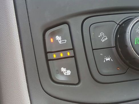 Used 2020 GMC Terrain SLT w/ Preferred Package FWD image 23