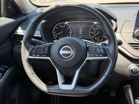 Used 2024 Nissan Altima 2.5 SR FWD image 12