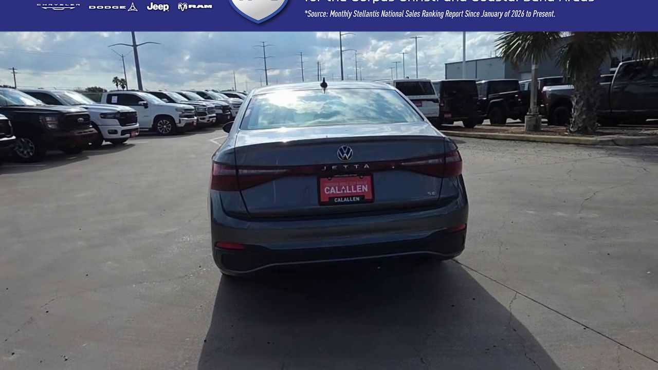 Used 2025 Volkswagen Jetta SE FWD image 7
